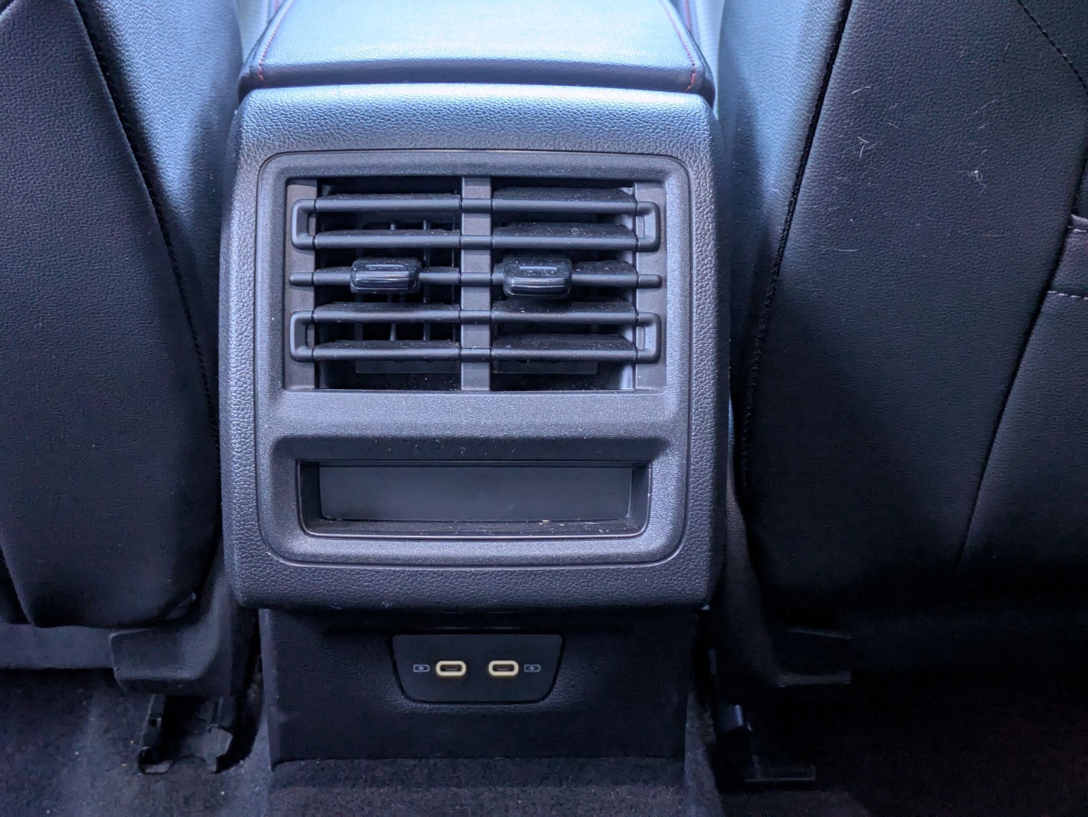 Used 2022 Volkswagen GTI SE FWD image 25