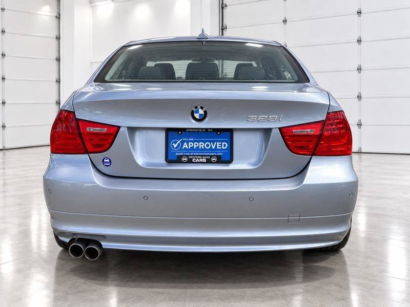 Used 2009 BMW 328i xDrive Sedan AWD/4WD image 6