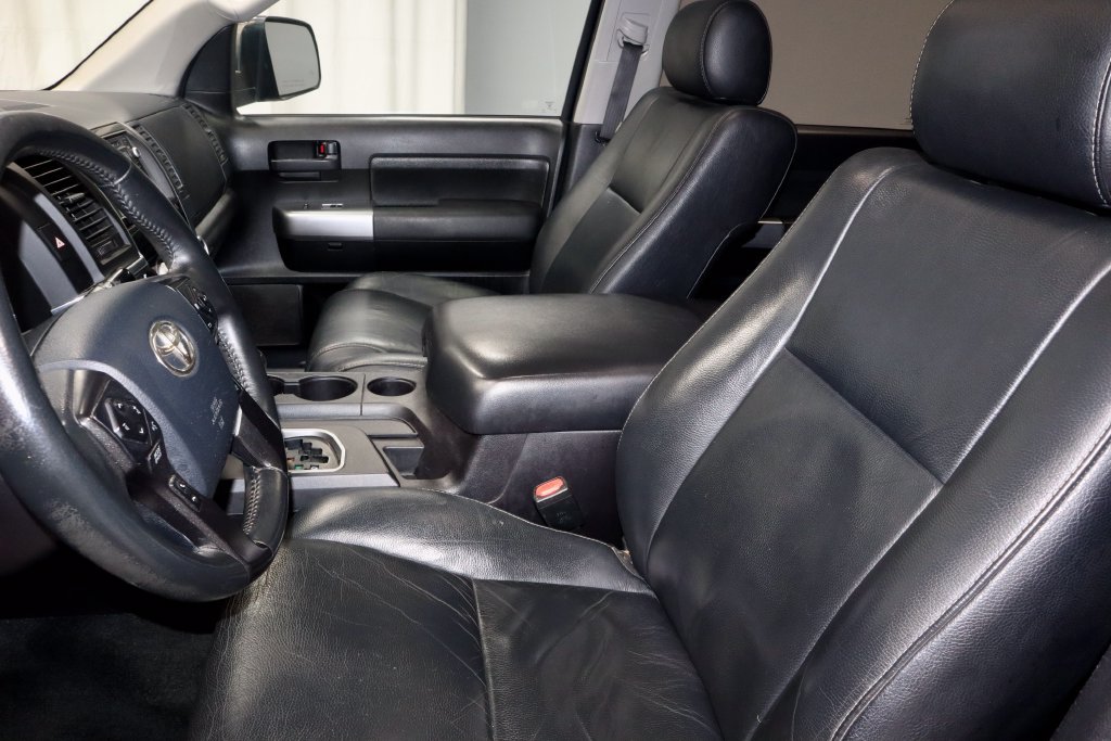 Used 2018 Toyota Sequoia TRD Sport AWD/4WD image 26