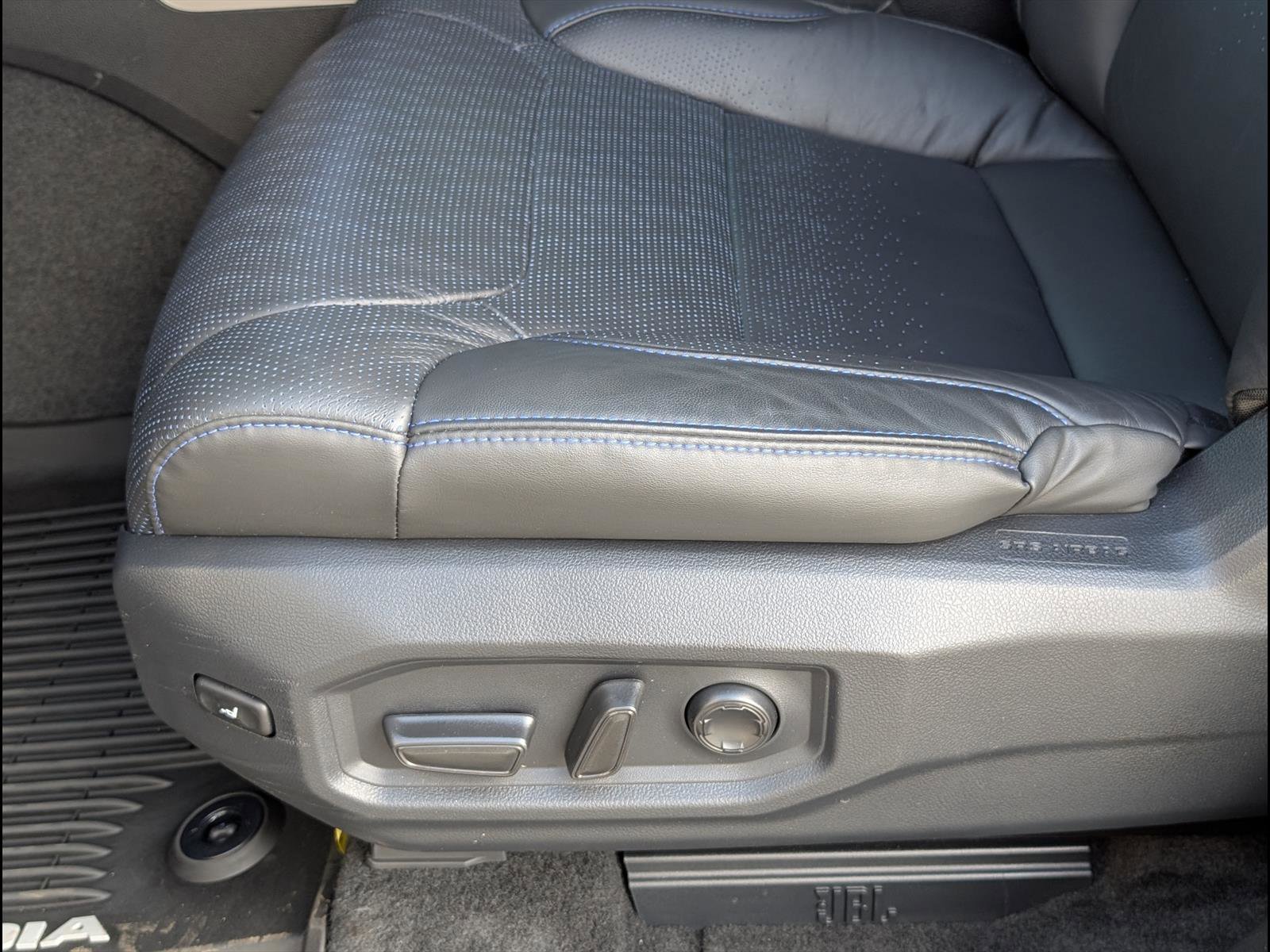 Used 2026 Toyota Sequoia Platinum image 10