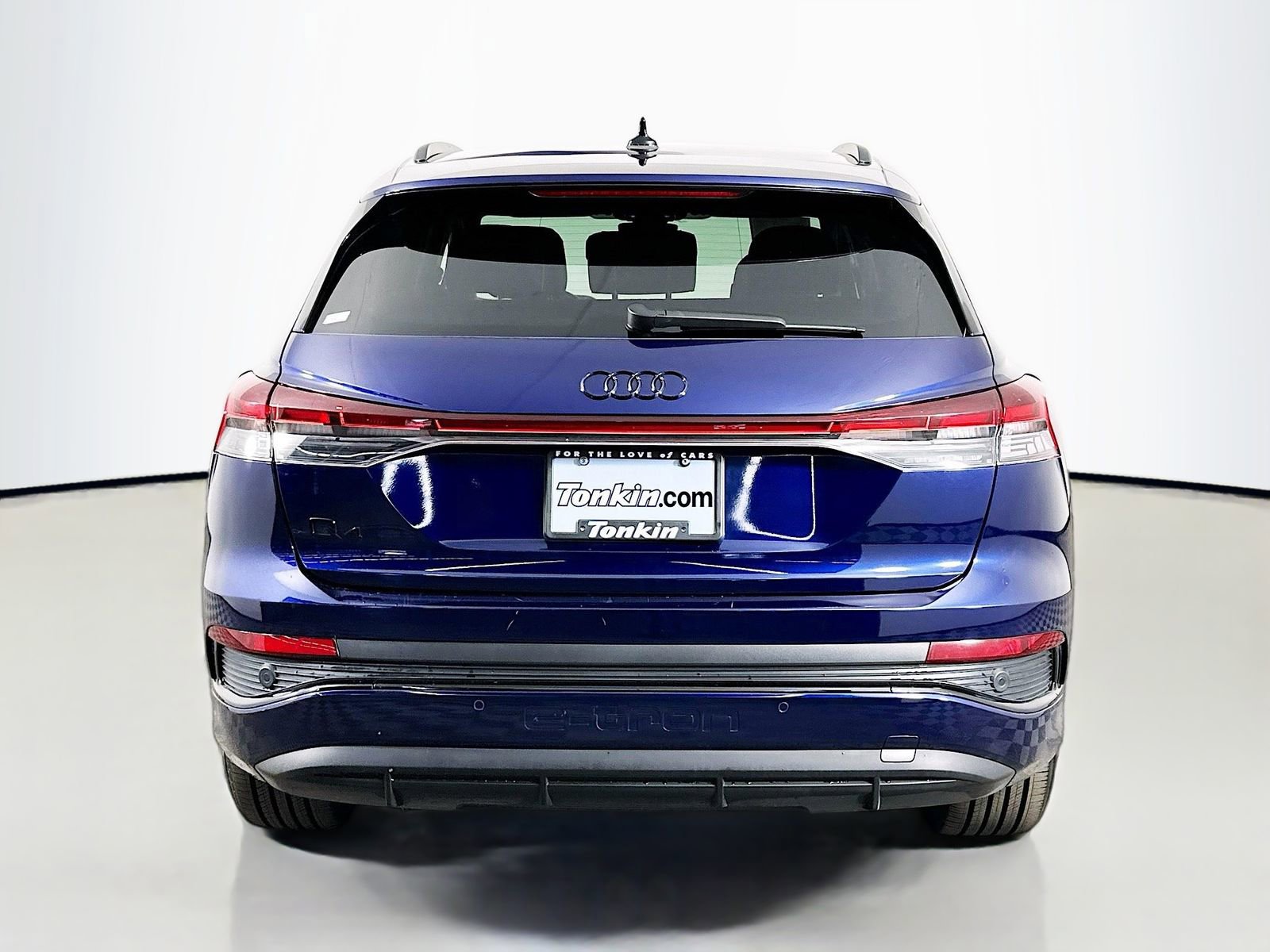 Used 2023 Audi Q4 e-tron Premium Plus w/ Premium Plus AWD/4WD image 6