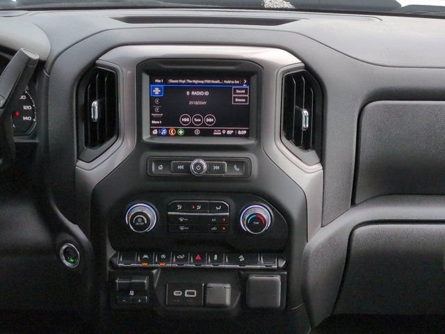 Used 2025 Chevrolet Silverado 1500 Custom Trail Boss AWD/4WD image 17