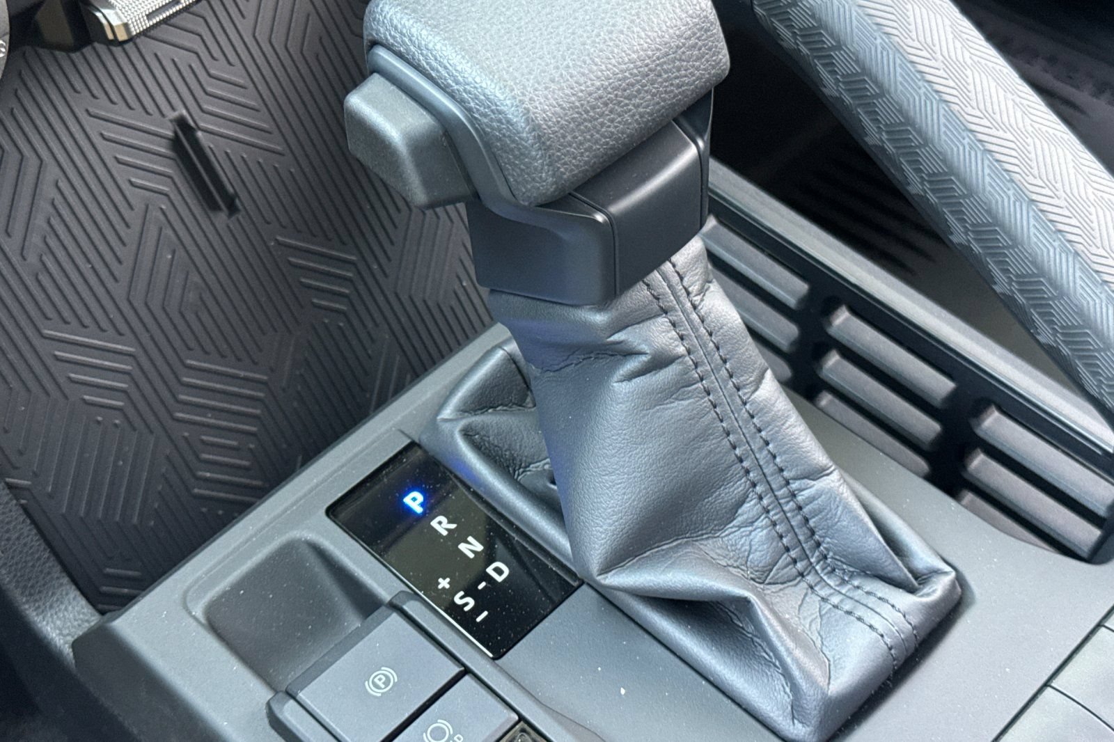 New 2026 Toyota 4Runner SR5 AWD/4WD image 22