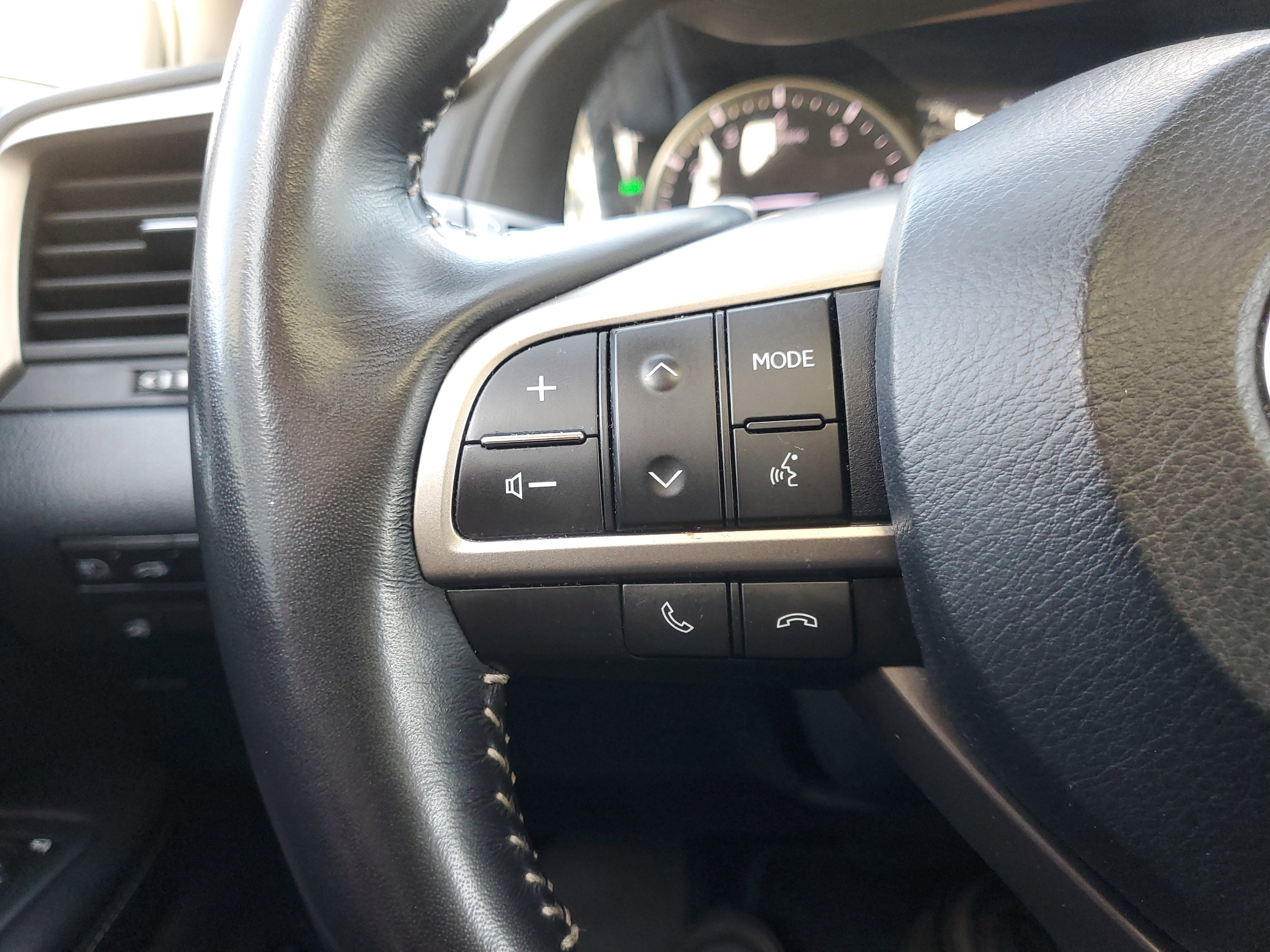 Used 2022 Lexus RX 350L FWD w/ Premium Package image 29