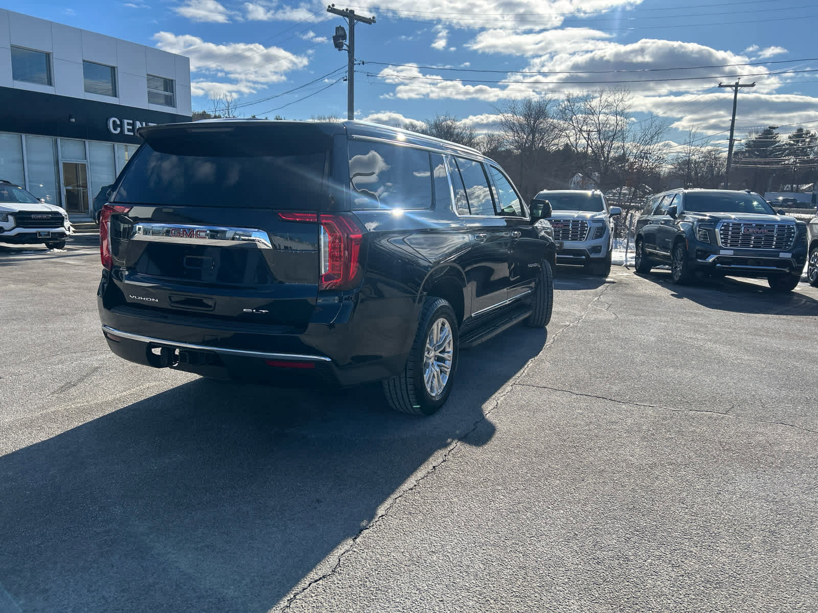 Certified 2022 GMC Yukon XL SLT w/ SLT Premium Package image 7