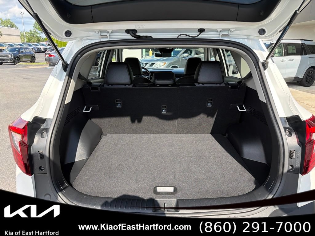 Used 2024 Kia Seltos S AWD/4WD image 16