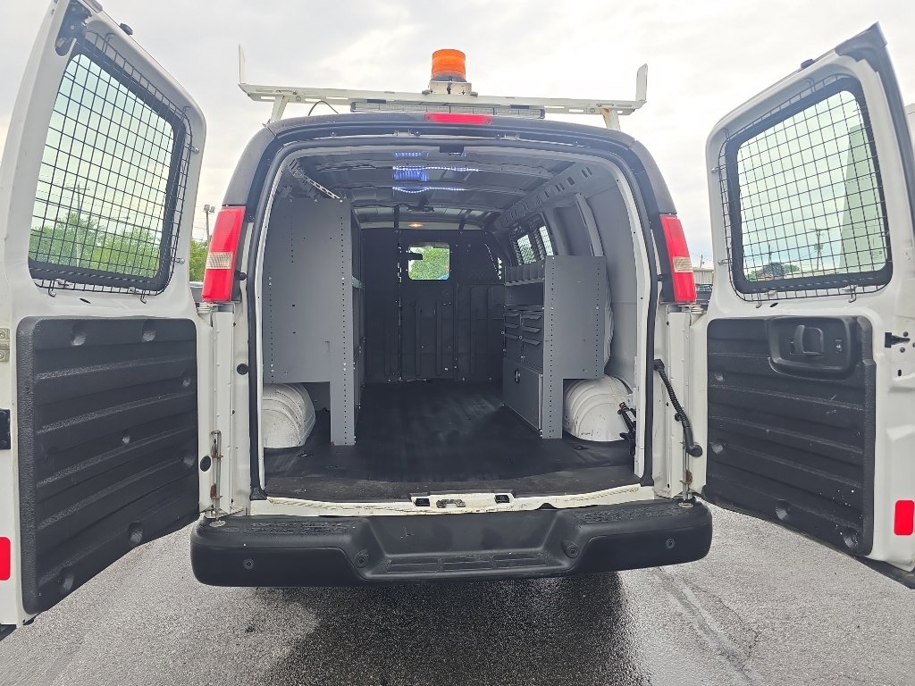 Used 2017 GMC Savana 2500 w/ All Terrain Package RWD image 9