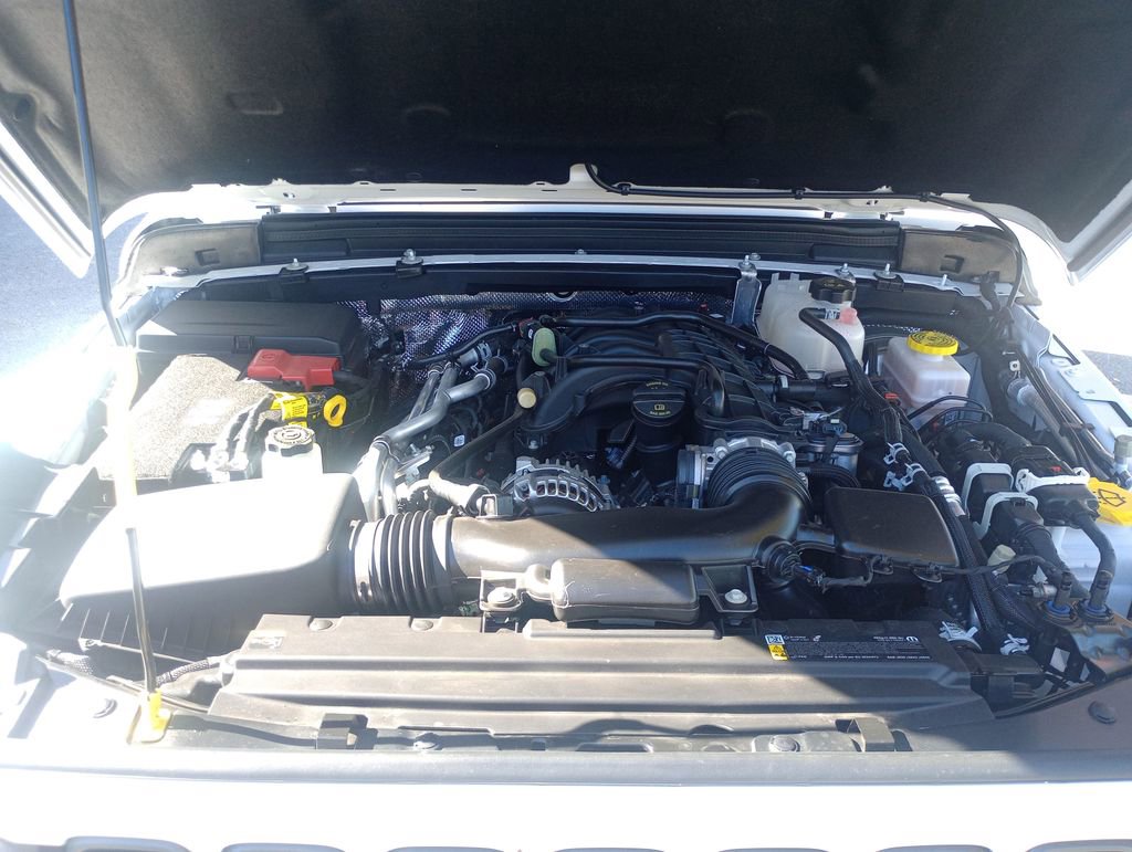 Used 2025 Jeep Wrangler Unlimited Rubicon image 21