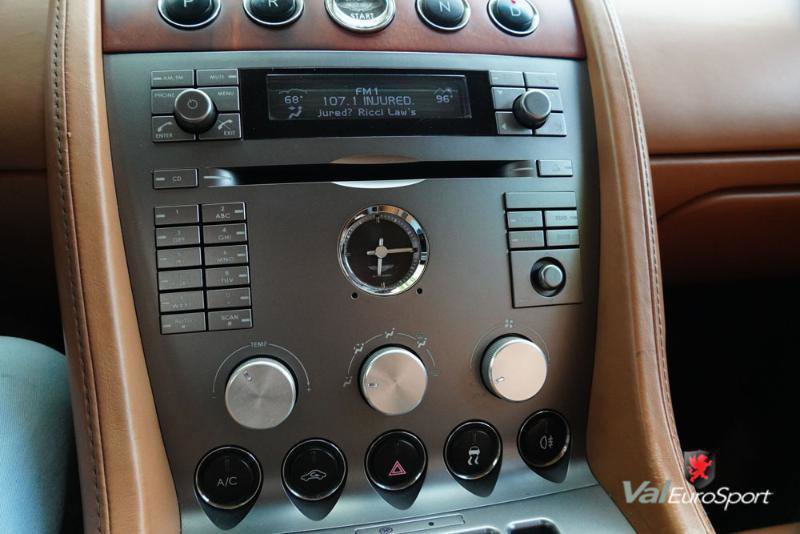 Used 2006 Aston Martin DB9 Volante image 13