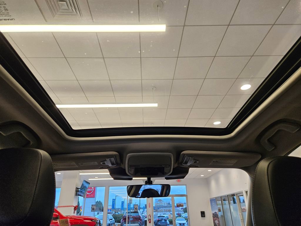 Used 2023 Subaru Forester Touring w/ Popular Package #2 image 24