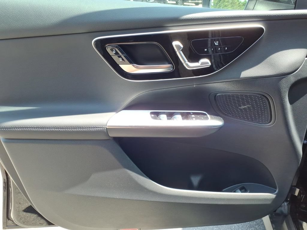 New 2026 Mercedes-Benz GLC 300 4MATIC image 11