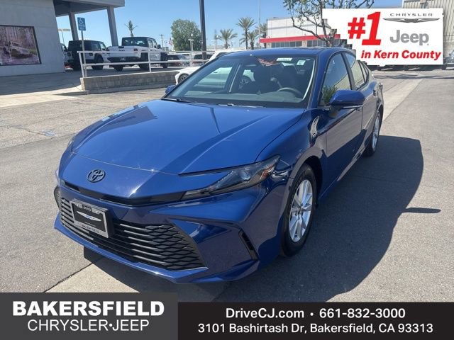 Used 2026 Toyota Camry LE image 1