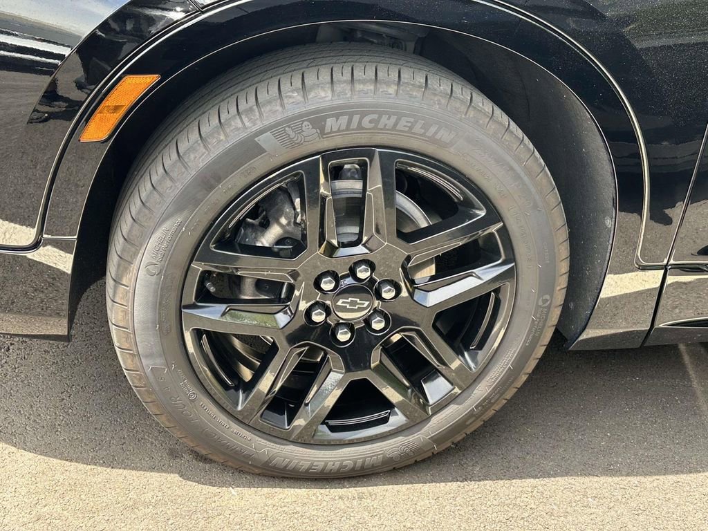 Used 2025 Chevrolet Blazer RS w/ Driver Confidence II Package image 4