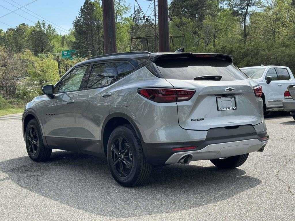 New 2026 Chevrolet Blazer LT w/ Sound & Technology Package FWD image 23