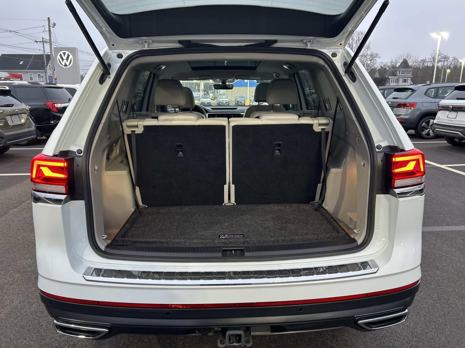 Certified 2022 Volkswagen Atlas SE image 13