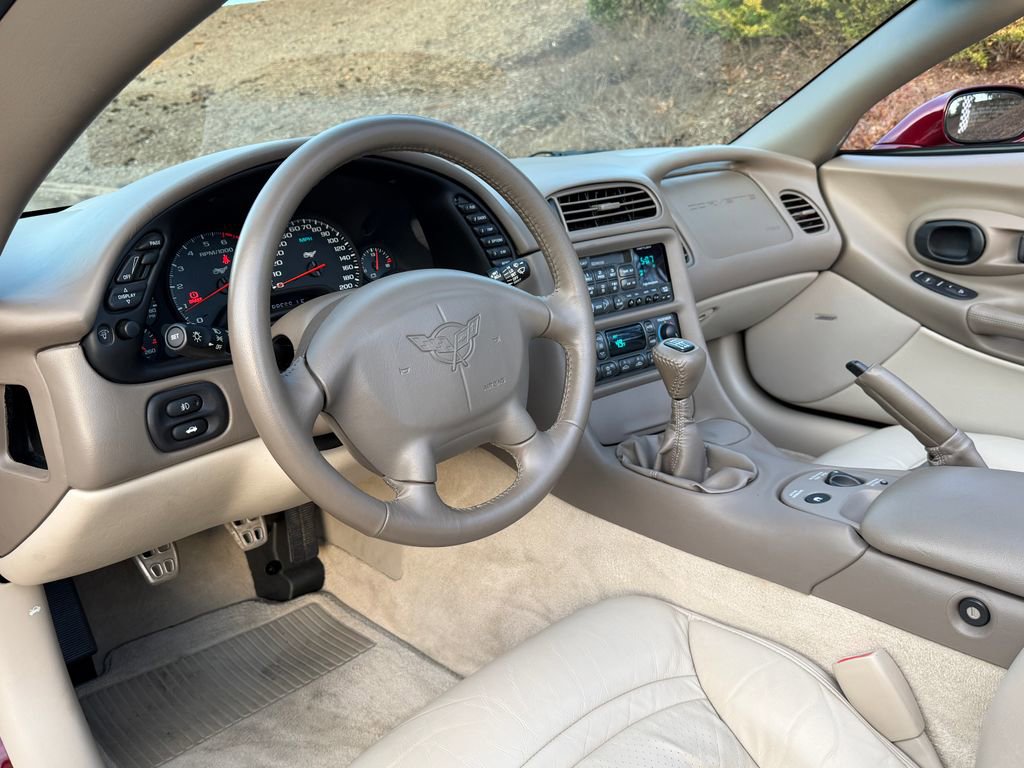 Used 2003 Chevrolet Corvette Convertible w/ Preferred Equipment Group1 image 16