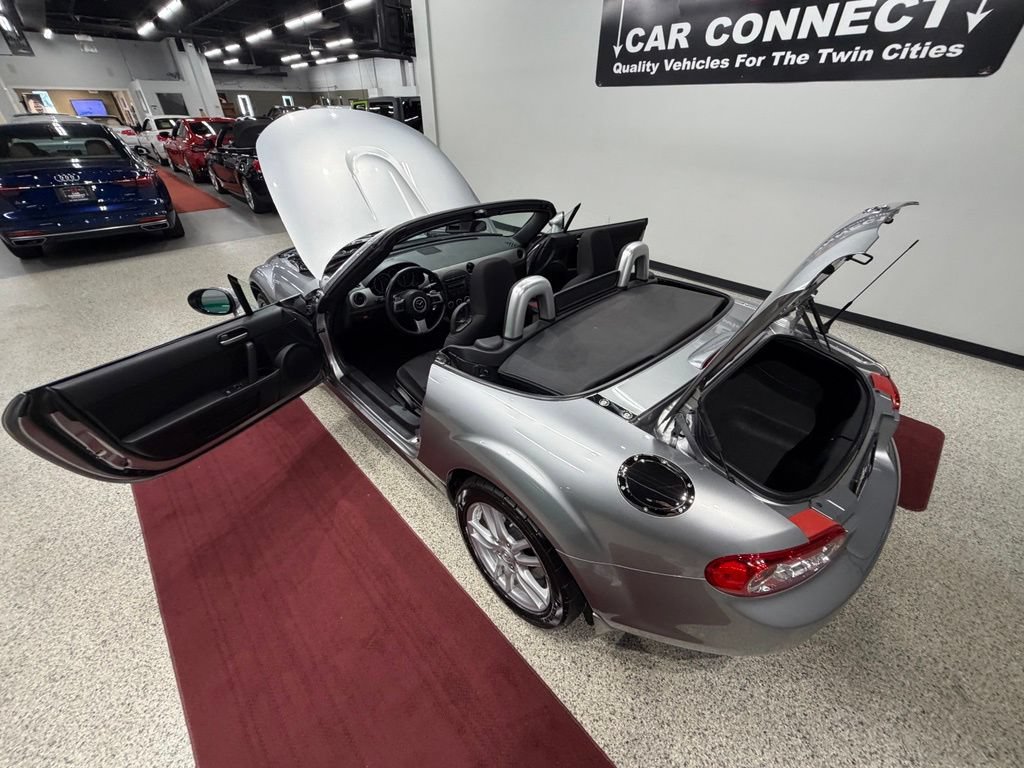 Used 2011 MAZDA MX-5 Miata Sport RWD image 57