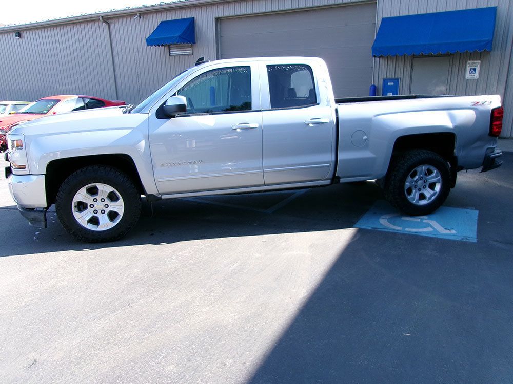 Used 2016 Chevrolet Silverado 1500 LT w/ All Star Edition image 3