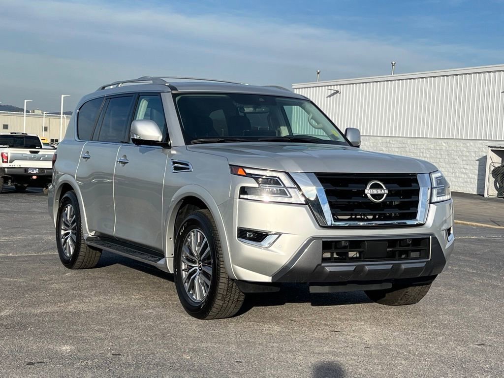 Used 2024 Nissan Armada SL w/ Captain's Chairs Package image 2