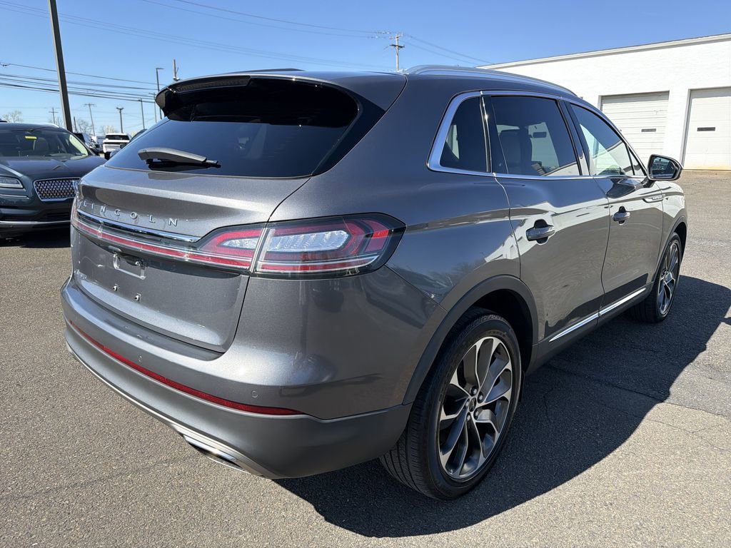 Used 2022 Lincoln Nautilus Reserve w/ Cargo Utility Package AWD/4WD image 5