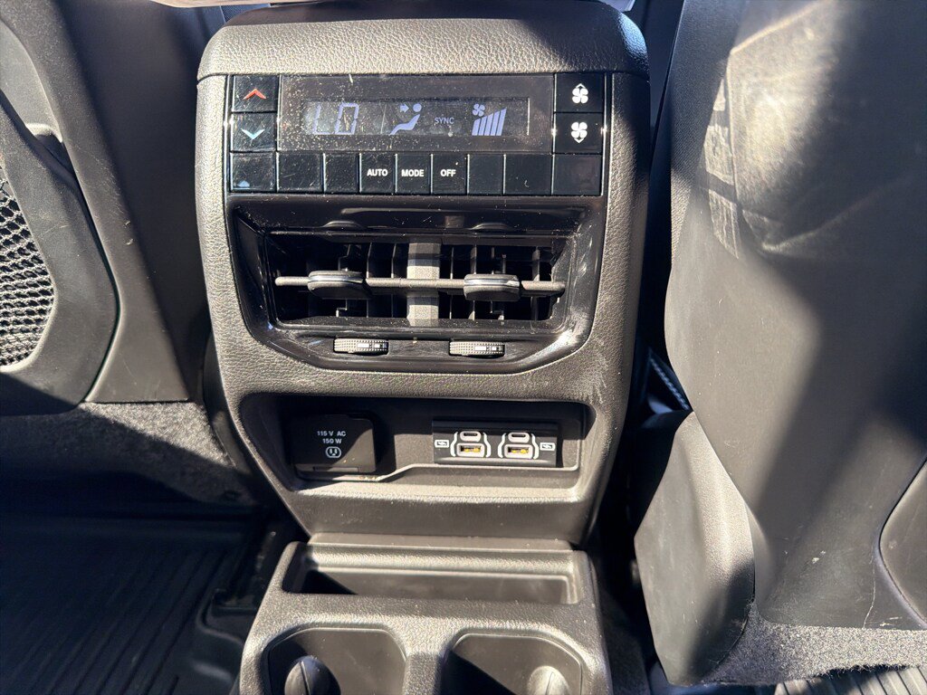 Used 2021 Jeep Grand Cherokee L Laredo AWD/4WD image 26