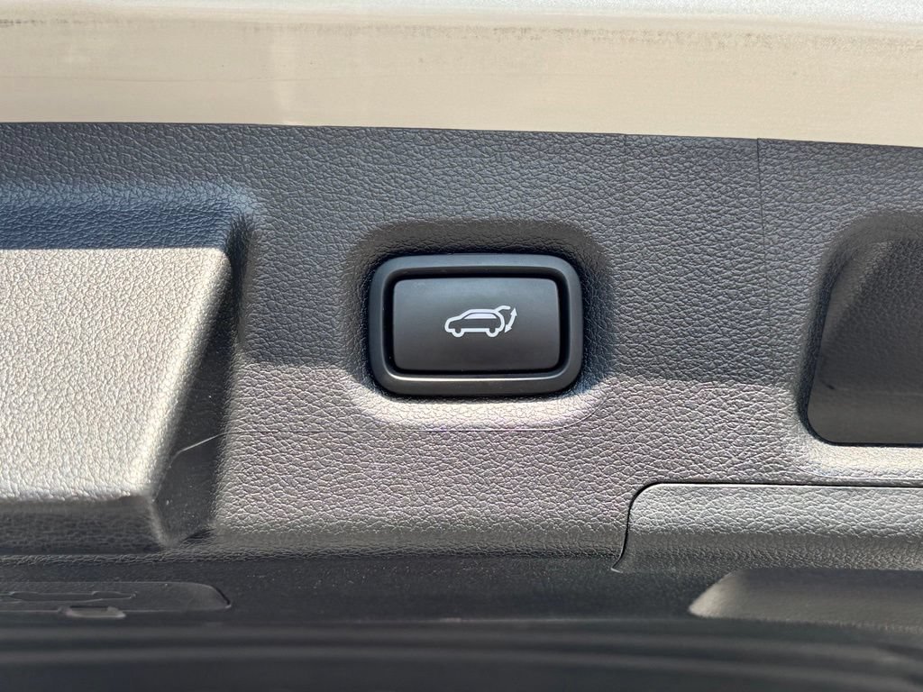 Used 2023 Hyundai Santa Fe Limited w/ Cargo Package AWD/4WD image 37
