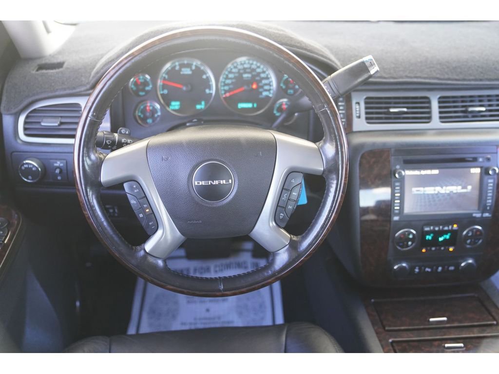 Used 2013 GMC Sierra 2500 Denali AWD/4WD image 18