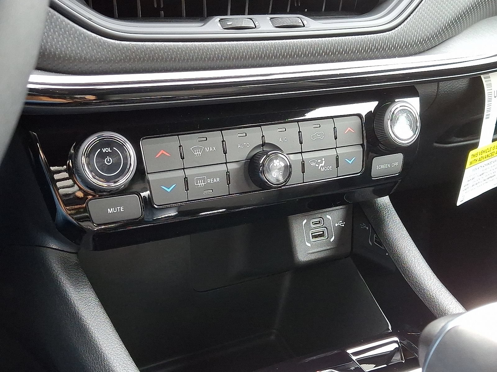 New 2026 Jeep Compass Trailhawk AWD/4WD image 11