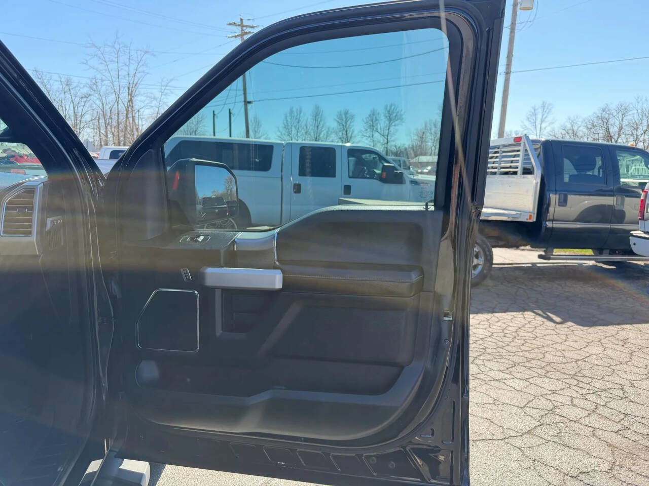 Used 2016 Ford F150 Lariat w/ Equipment Group 502A Luxury image 30