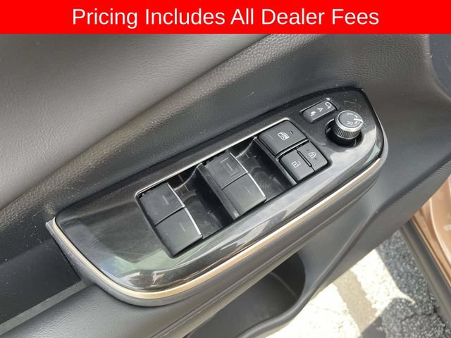 Used 2025 Toyota Crown Platinum AWD/4WD image 20