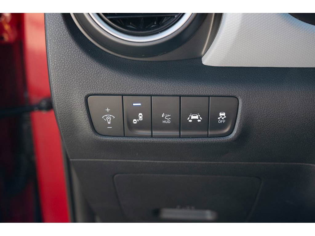 Used 2021 Hyundai Kona Ultimate AWD/4WD image 32