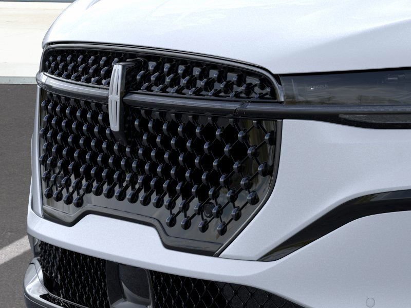 New 2026 Lincoln Nautilus Reserve w/ Jet Appearance Package image 17