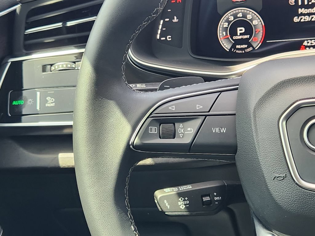 Certified 2023 Audi Q8 Prestige AWD/4WD image 33
