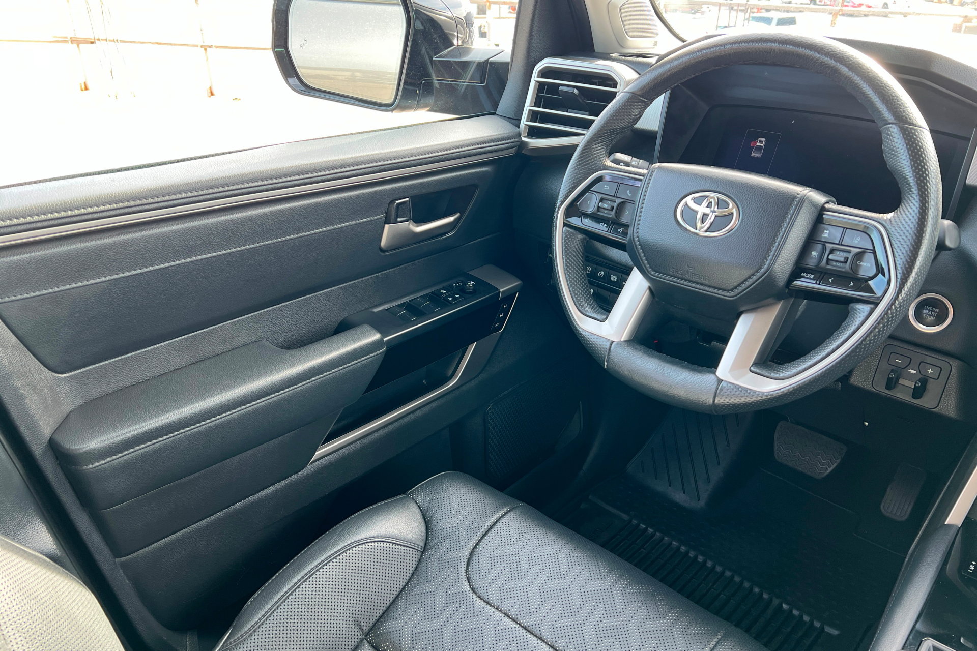 Used 2024 Toyota Tundra Limited image 12