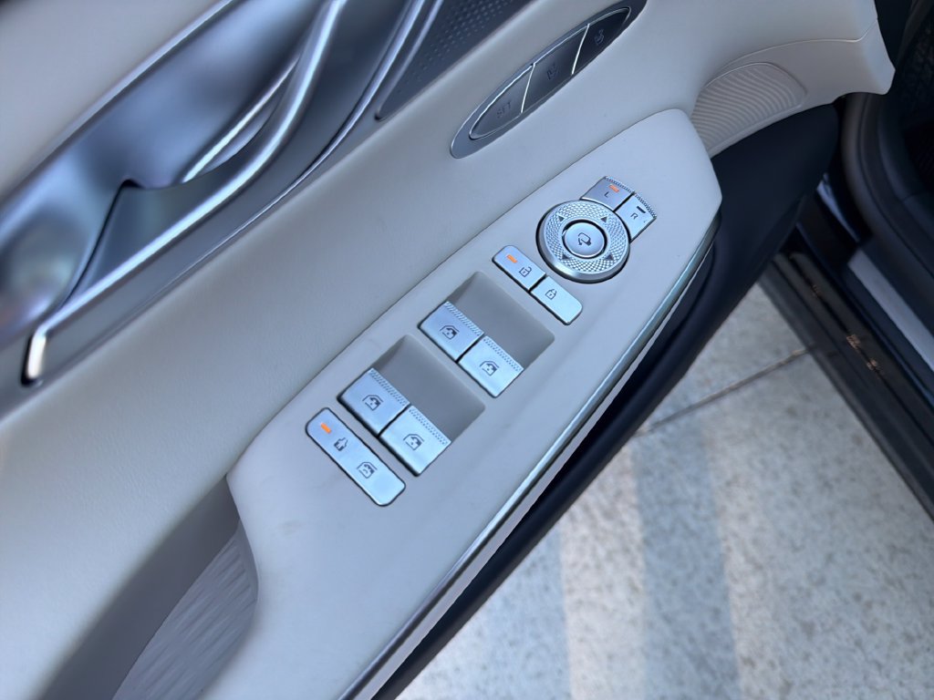 New 2027 Genesis GV70 2.5T Advanced AWD/4WD image 13