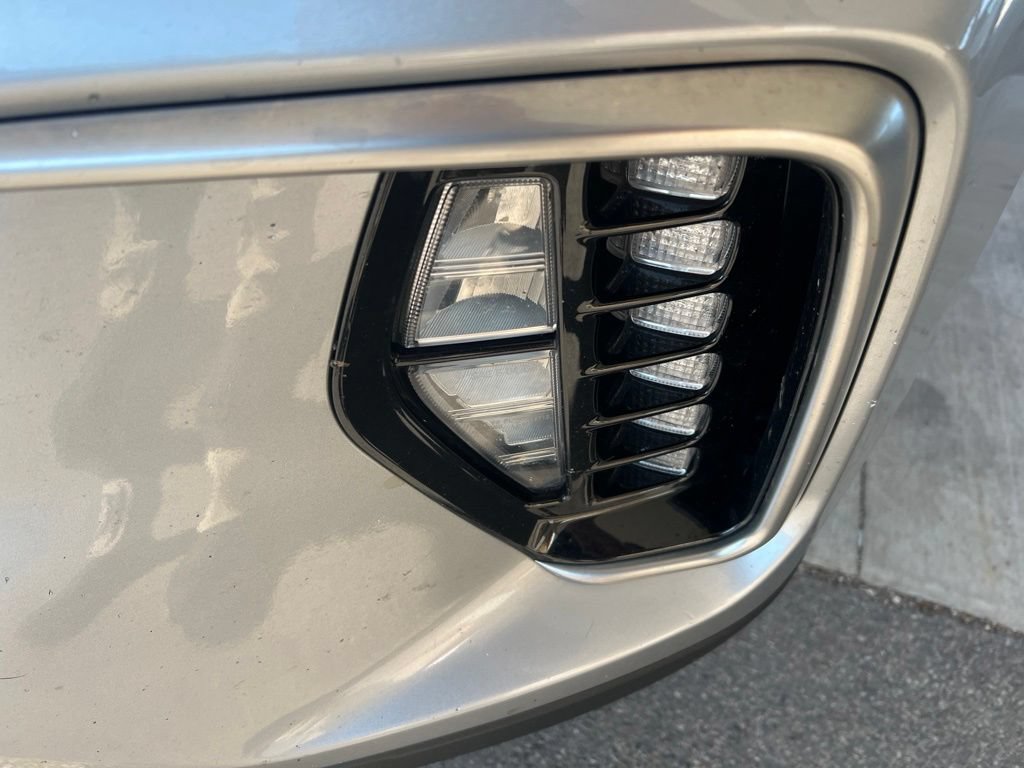 Used 2018 Hyundai Santa Fe AWD image 30