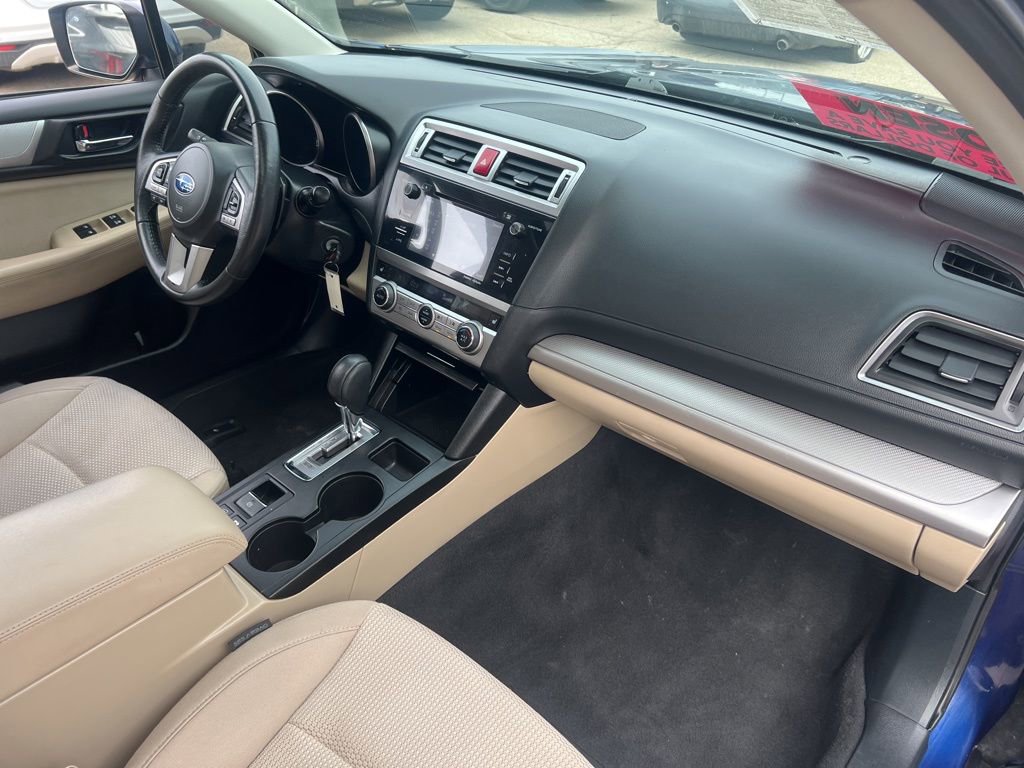 Used 2017 Subaru Outback 2.5i Premium image 24