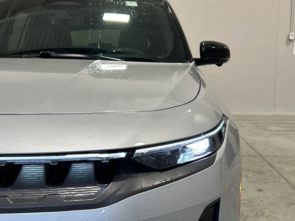 Used 2024 Jeep Wagoneer Launch Edition image 10