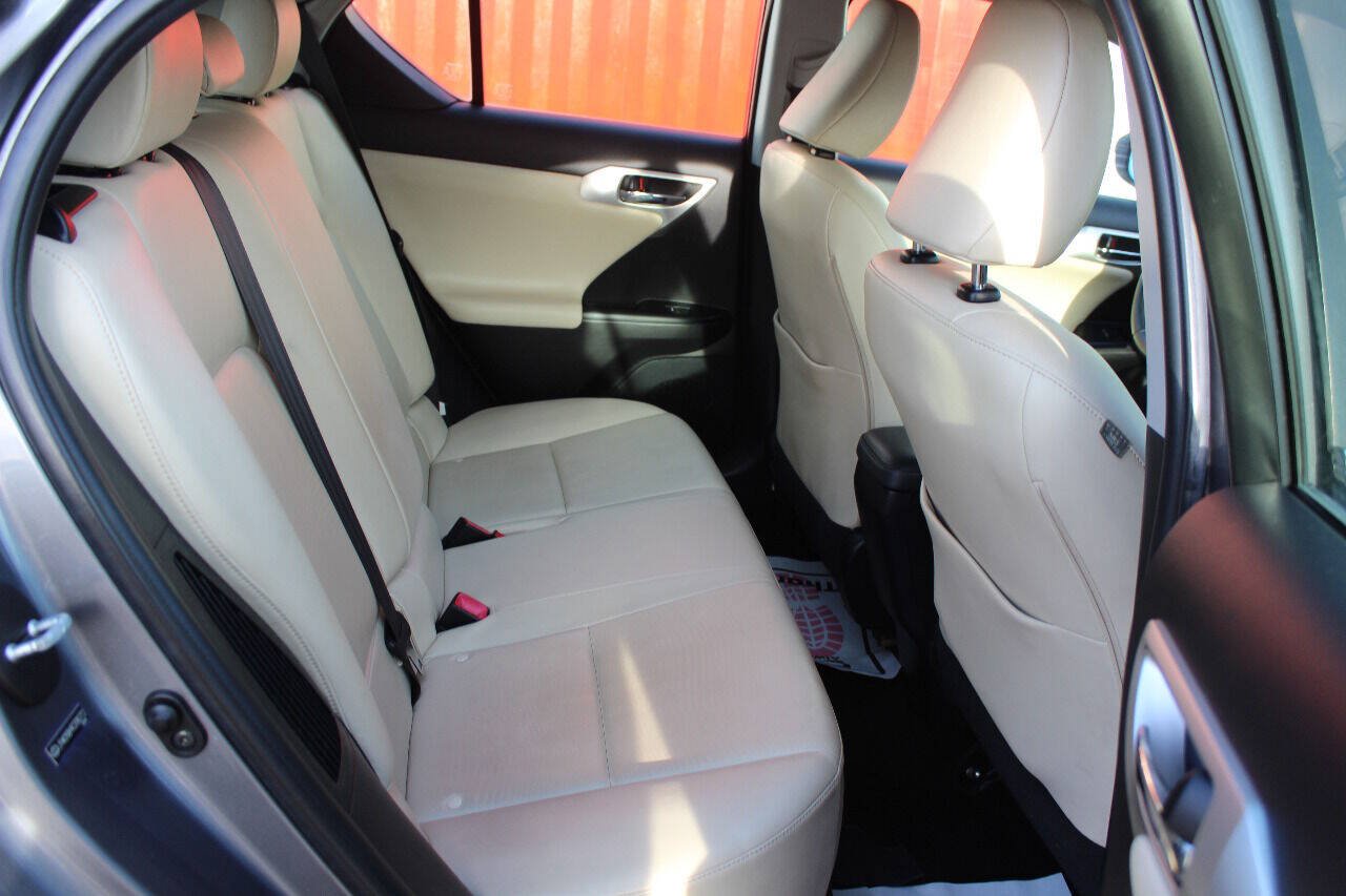 Used 2012 Lexus CT 200h Premium w/ Premium Audio Pkg FWD image 22