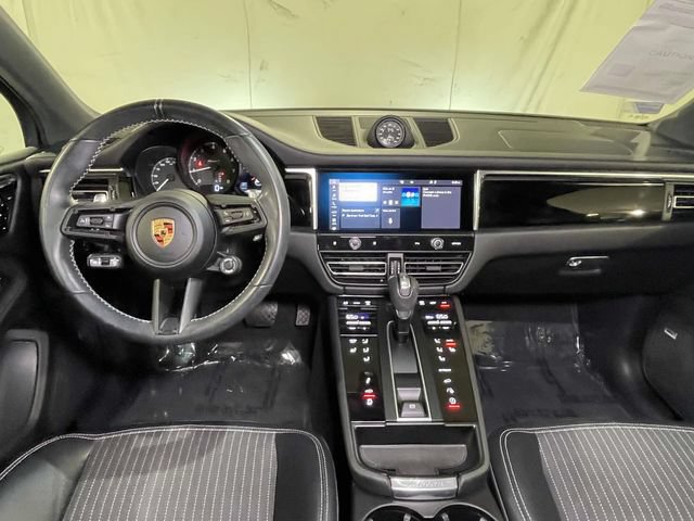 Certified 2023 Porsche Macan Turbo AWD/4WD image 25