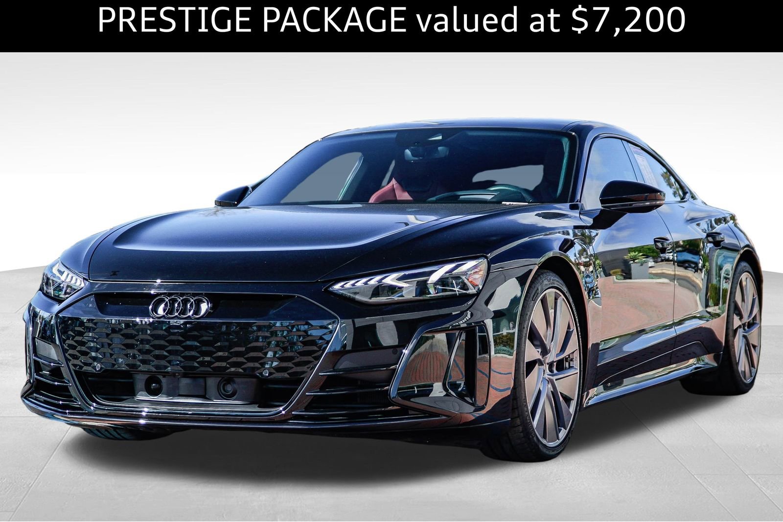 Used 2022 Audi e-tron GT Prestige w/ Prestige Package image 3
