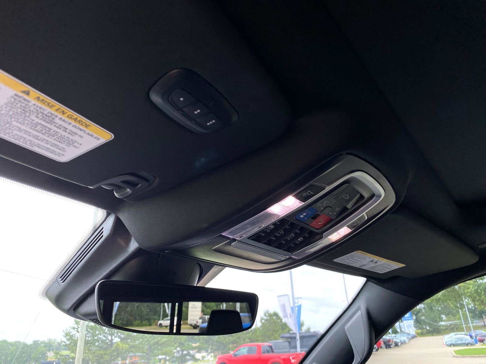 Used 2024 RAM 1500 Laramie AWD/4WD image 24