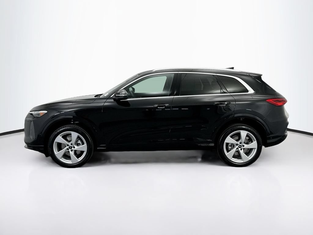 Used 2025 Audi Q5 Premium Plus w/ Premium Plus AWD/4WD image 9