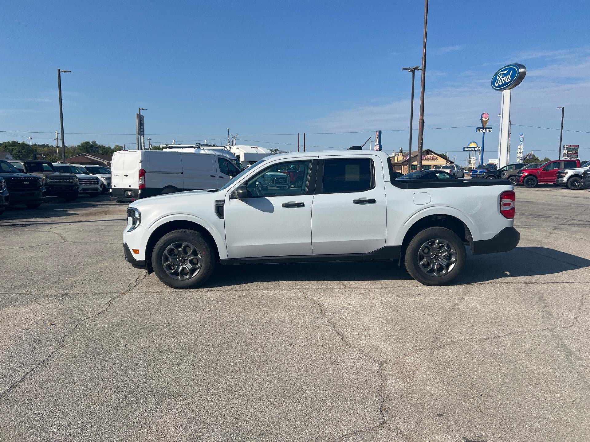 New 2026 Ford Maverick XLT FWD image 6