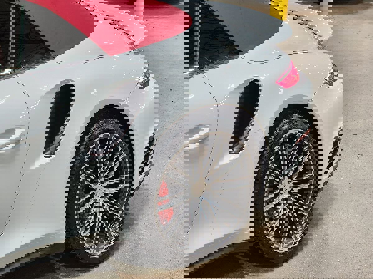 Used 2019 Porsche 911 Turbo image 30