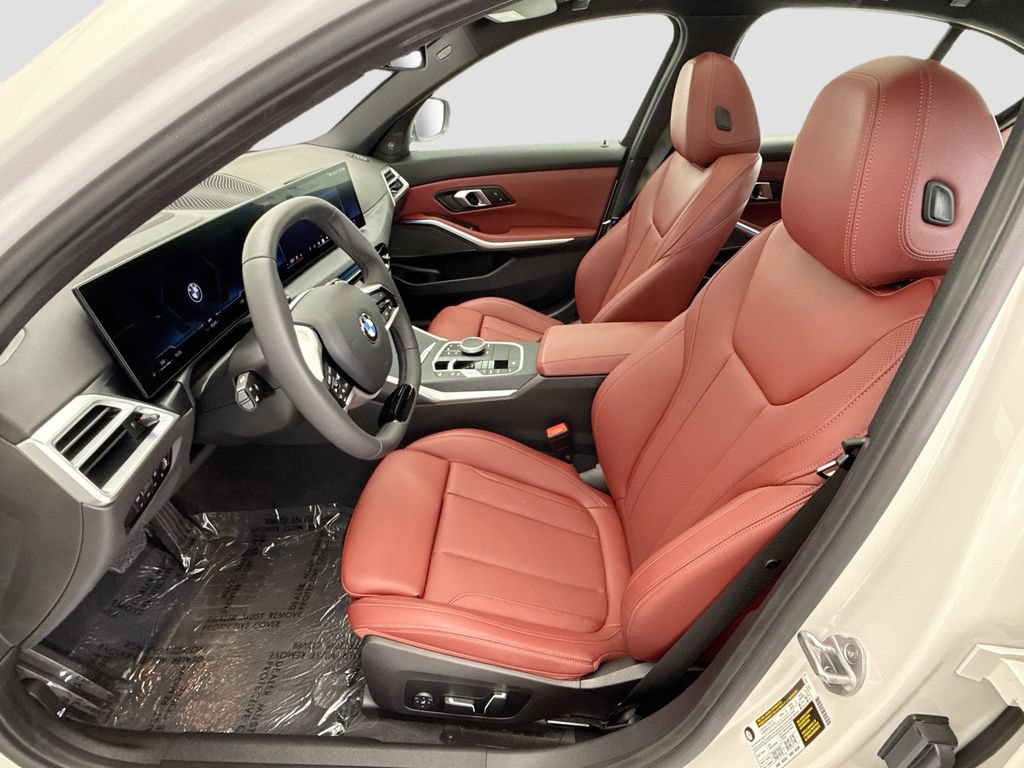 Used 2025 BMW 330i Sedan w/ Premium Package RWD image 18