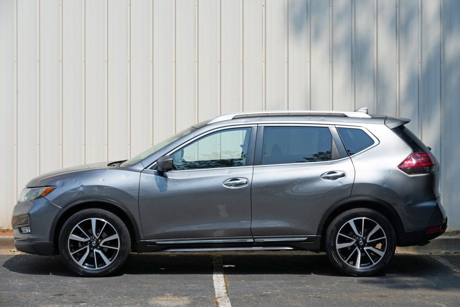 Used 2020 Nissan Rogue SL FWD image 46
