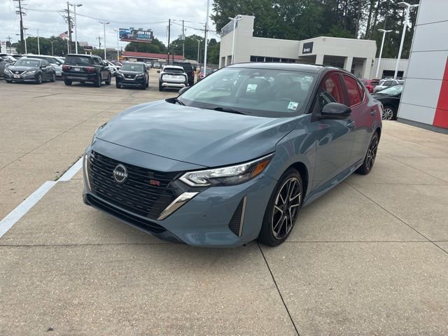 Used 2025 Nissan Sentra SR image 3