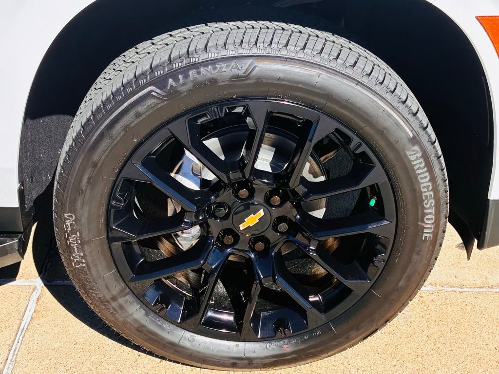 New 2026 Chevrolet Tahoe LS w/ LPO, Dark Essentials Package RWD image 3