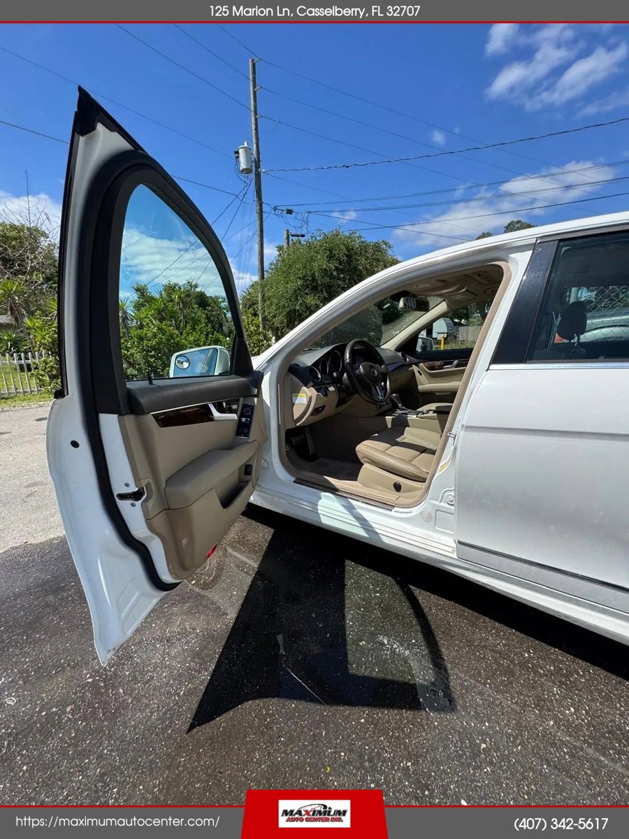 Used 2013 Mercedes-Benz C 250 Sedan image 5